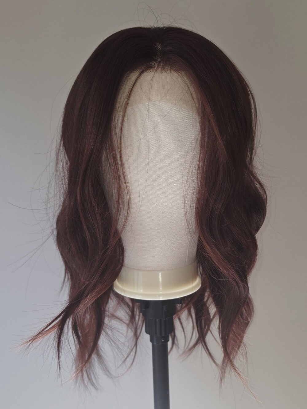 Chelsey Smith ISABELLA Lace Front Wig, Mocha Mama - NWT, Uncut Lace